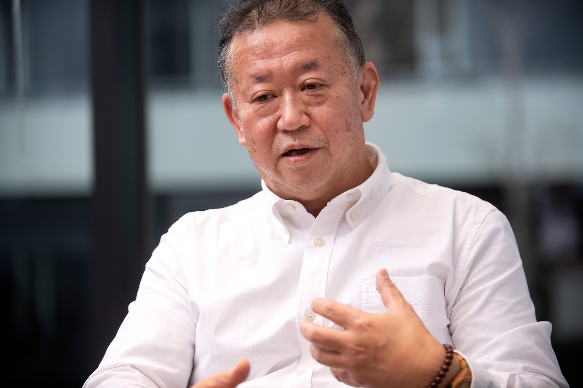 浅野 秀二 氏