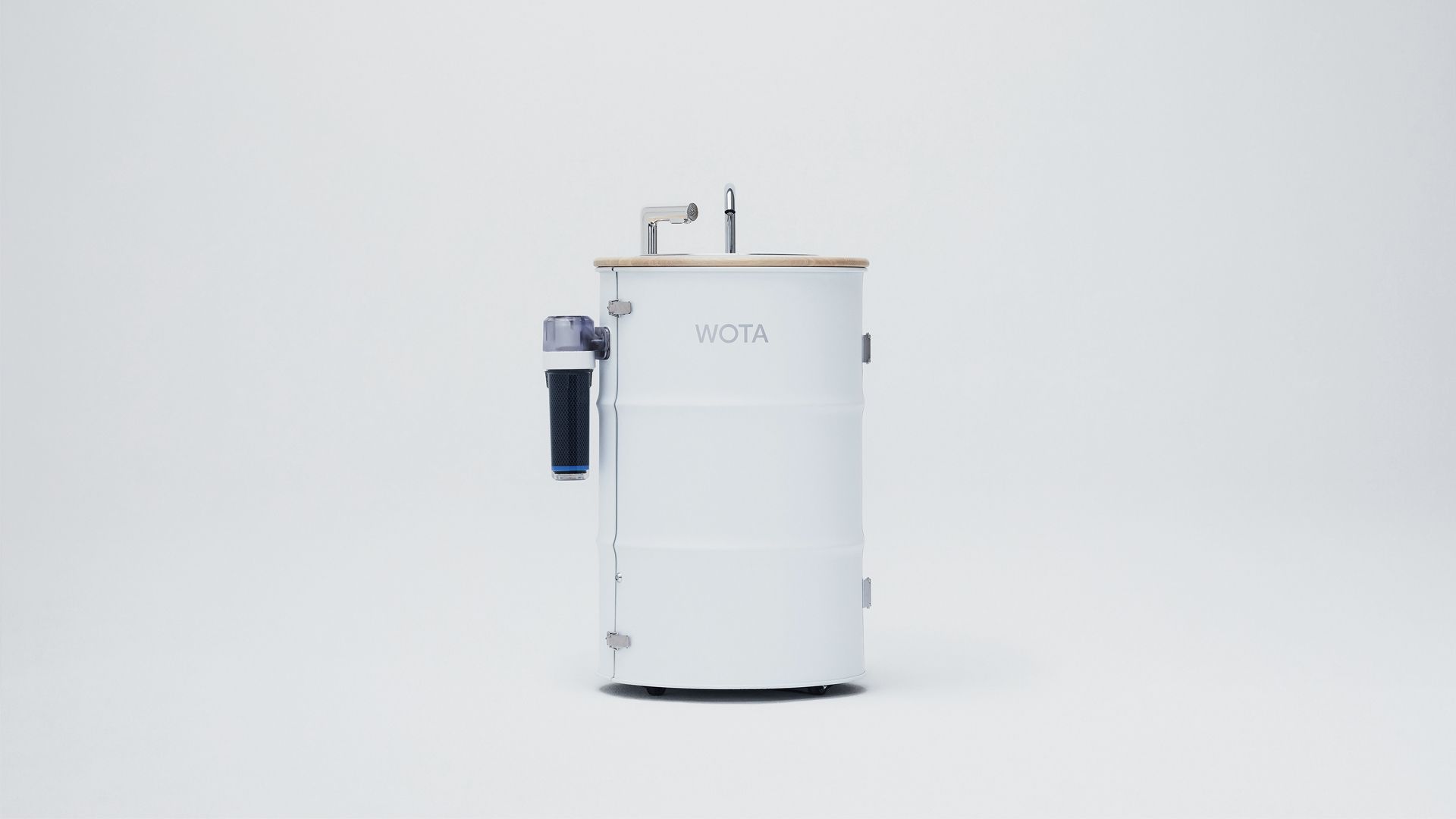 猿渡氏がデザインを手がた、WOTAの水循環型手洗いスタンド「WOSH」。JIDAデザインミュージアムセレクションで金賞を受賞した