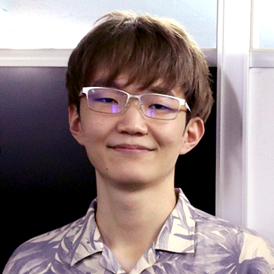 中村 俊貴 氏
